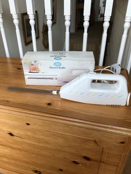 Photo of free electric knife (Malvern Link WR14) #1