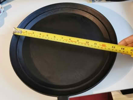 Photo of free 30cm Non-stick Aluminium Pan Cake pan (Fareham PO15) #2
