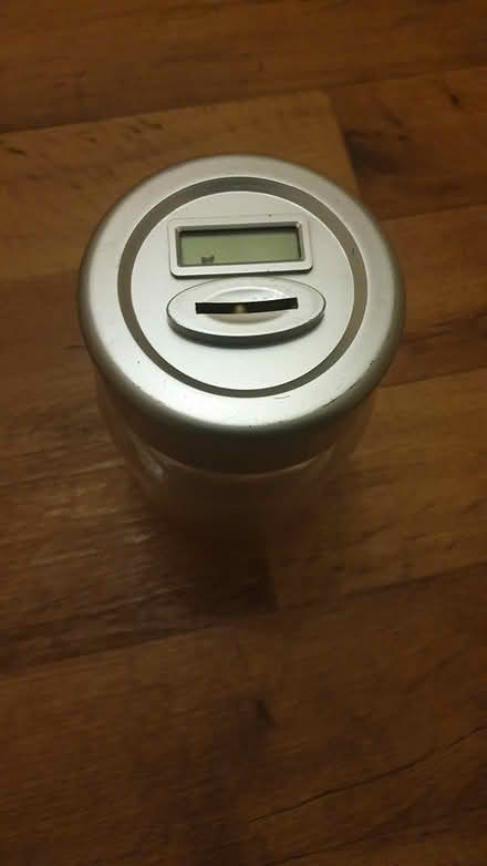 Photo of free Money coin box counter (UB9) #1