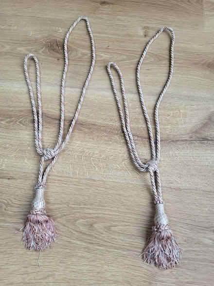 Photo of free Tassel Curtain Tie Backs (Sidcup) #3
