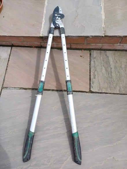 Photo of free Long handled garden Loppers (Owlthorpe S20) #1