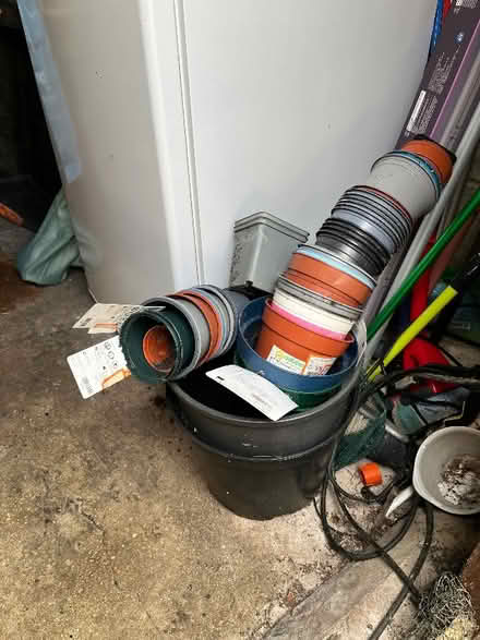 Photo of free Job lot of used plastic flowerpots (Old Town SN1) #1