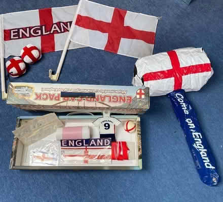 Photo of free Football England car flags (Disley SK12) #1