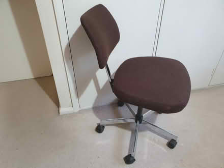 Photo of free Button-back office chair brown (St Pauls Ward GU15) #3