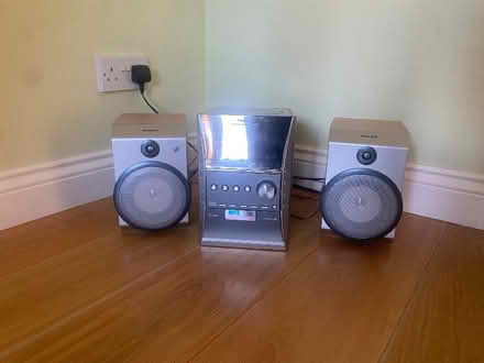 Photo of free Stereo and speakers (Amersham Common HP7) #1