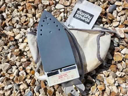 Photo of free Travel iron (Buckeridge DY14) #2