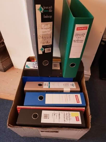 Photo of free 10 large ringbinders (Oxton CH43) #1