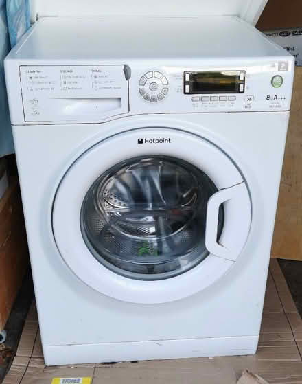 Photo of free Hotpoint Washing Machine. (Tinshill LS16) #1