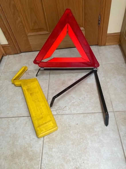 Photo of free Advance warning triangle (Sennen TR19) #1