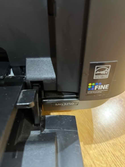 Photo of free Canon PIXMA MG3250 (W4) #2
