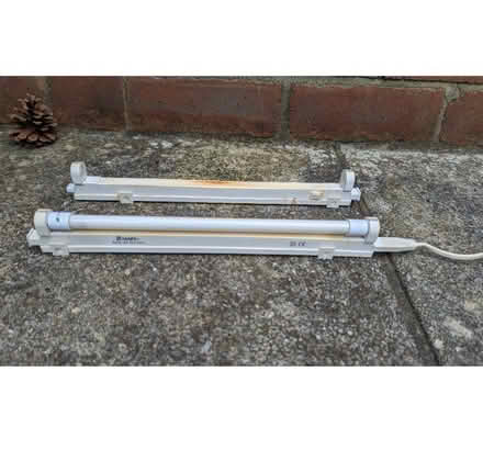 Photo of free Small Flourescent Strip Lamp 8W (Marple SK6) #1