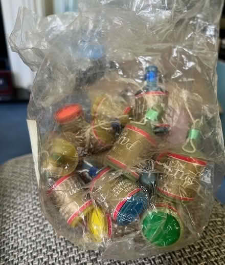 Photo of free Party Poppers (Bracknell Forest RG12) #1