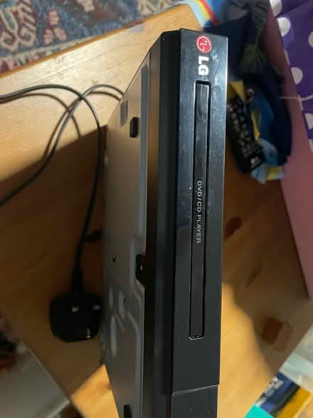 Photo of free DVD player (Chorlton M21) #2