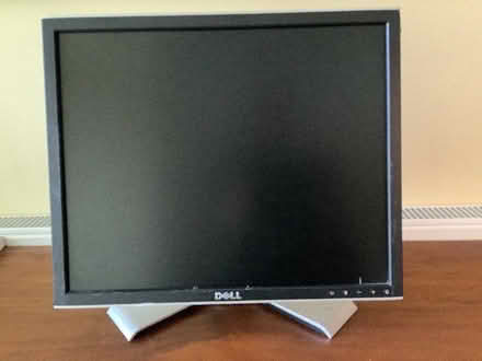 Photo of free 19" Dell monitor (Southport PR9) #1