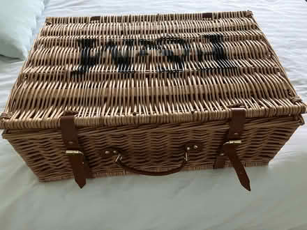 Photo of free Empty picnic basket (Kenley CR8) #1