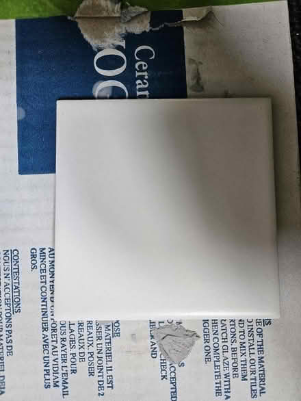 Photo of free Tiles (London Fields) #1