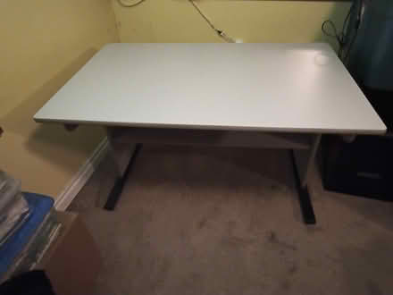 Photo of free Solid desk (Kitsilano) #2