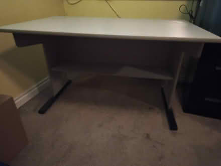 Photo of free Solid desk (Kitsilano) #1