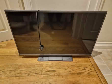 Photo of free Large flat screen TV (Brackley NN13) #1