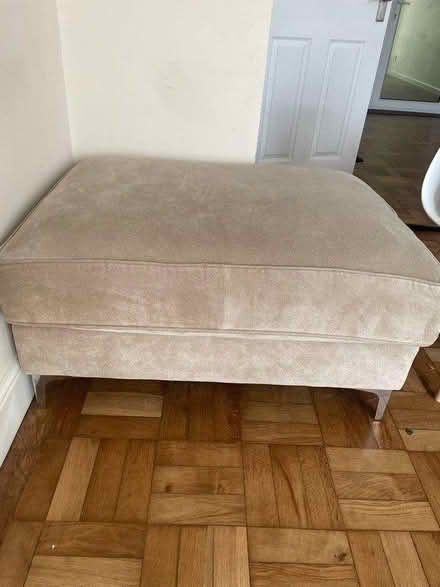 Photo of free Large Pouffe (Fareham central PO16) #1