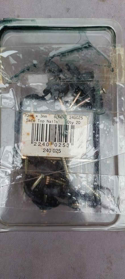 Photo of free Assorted clips (Little Lever BL3) #2