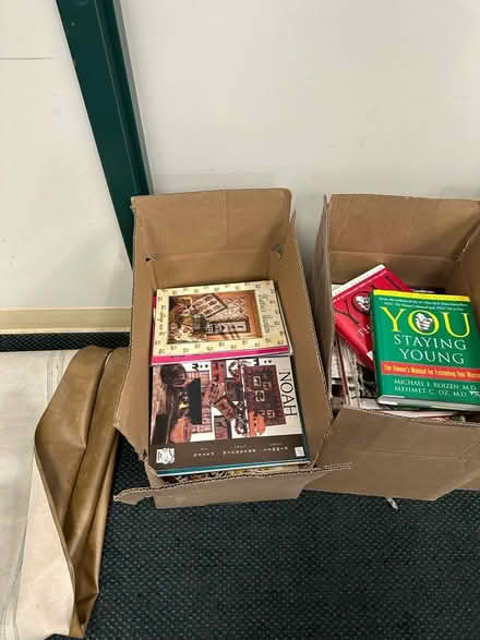 Photo of free Many books (Park Pacifica) #3