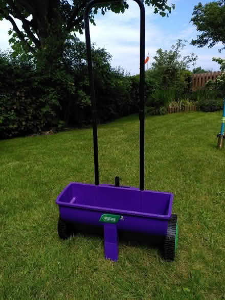 Photo of free Lawn spreader (Whitehill EH22) #1