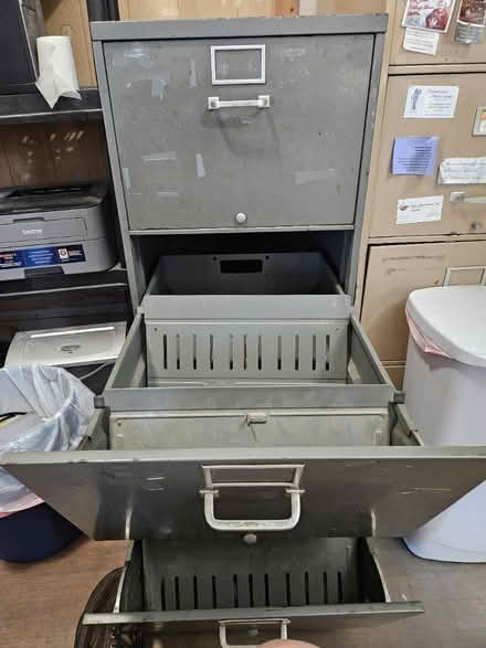 Photo of free HD 3 drawer legal file cabinet (Poughkeepsie) #2