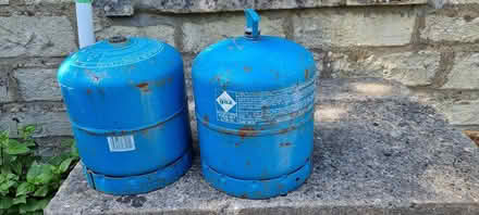 Photo of free 2 camping gaz bottles - empty (Burleigh GL5) #2