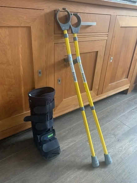 Photo of free Child’s air cast and crutches (Townsend AL3) #1