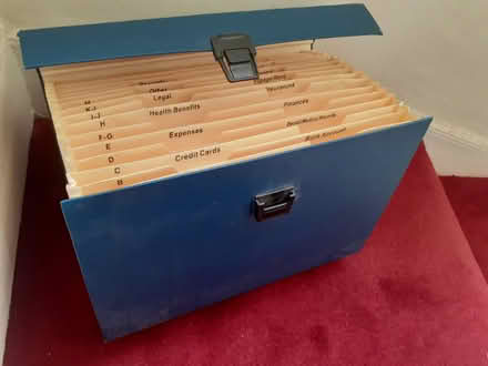 Photo of free A4 expending document carry case (King's Cross N1) #1