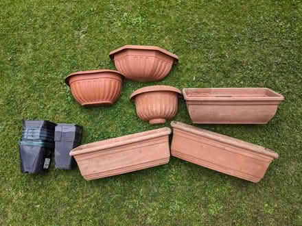 Photo of free various plastic pots (Purley on Thames RG8) #1