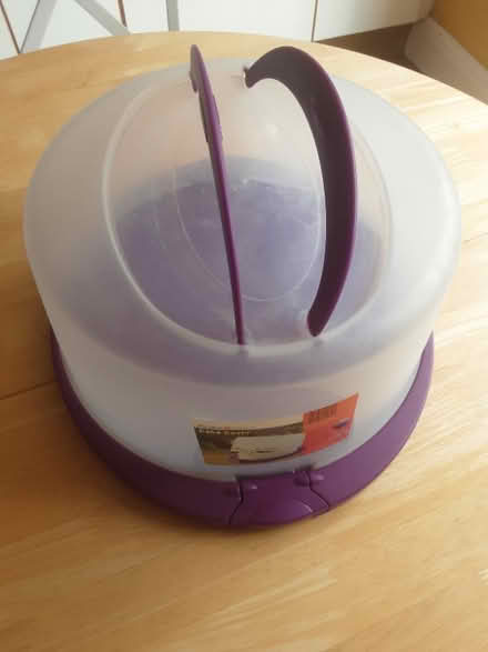 Photo of free Large cake cover (Hove BN3) #1