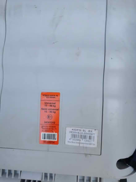 Photo of free Britax Kidfix isofix car seat (North Road) #2