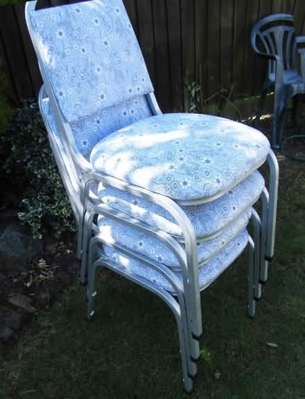 Photo of free 4 upcycled metal framed stacking chairs (Top Amersham HP6) #2