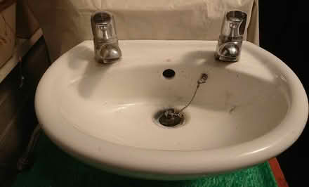 Photo of free Basin for cloakroom (Two Waters HP3) #1