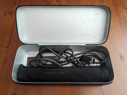 Photo of free Remington Protect & Shine Hair Straighteners (Sharmans Cross B91) #1