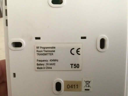 Photo of free RF Programable RoomThermostat (Frimley Ward GU16) #3