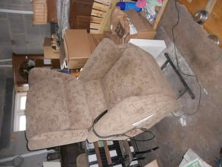 Photo of free Rise-recline chair (The Bog SY5) #3