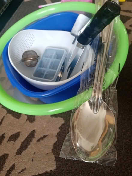 Photo of free Kitchen Items & Toys (BD3, Barkerend) #2