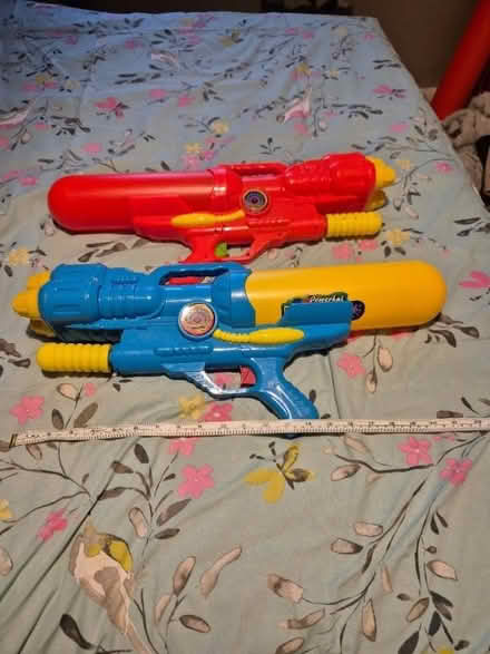 Photo of free 2 supersoakers (water guns) (Stockwell SW9) #1