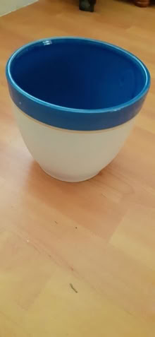 Photo of free Cream and blue ceramic plant pot (Basildon SS14) #1