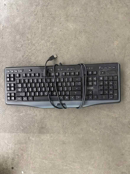 Photo of free Logitech usb keyboard (Glendale) #1