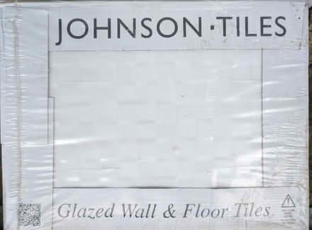 Photo of free Ceramic and quartz tiles (Carterton OX18) #2