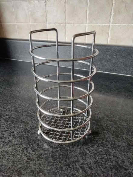 Photo of free Kitchen utensil holder (Craigentinny EH7) #1