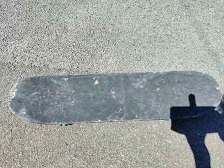 Photo of free Skateboard. Needs new bearings (Wells BA5) #2