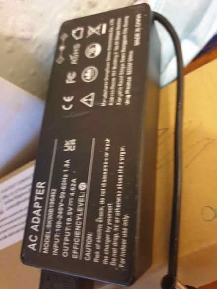 Photo of free Laptop adaptor and battery (Woodside SE25) #3