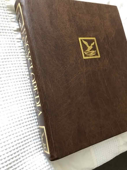 Photo of free Encyclopaedia of the Animal World (Bedwell SG1) #1