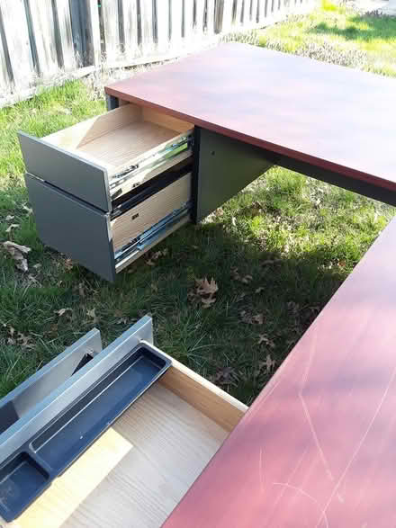Photo of free Office Desk (North Side of Phoenixville) #1