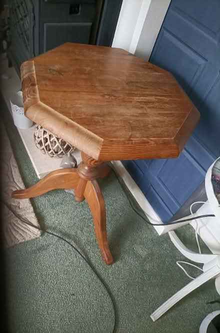 Photo of free Small pine table (Bridgnorth WV16) #1